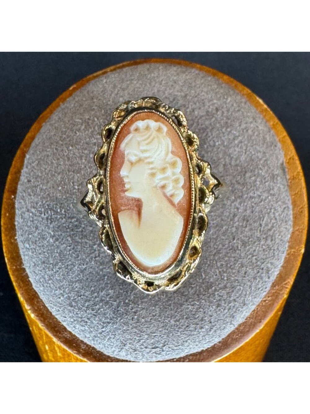 VTG Gold Plated Sterling Silver Cameo Ring Pierced Filigree Design Ring Size 6.5